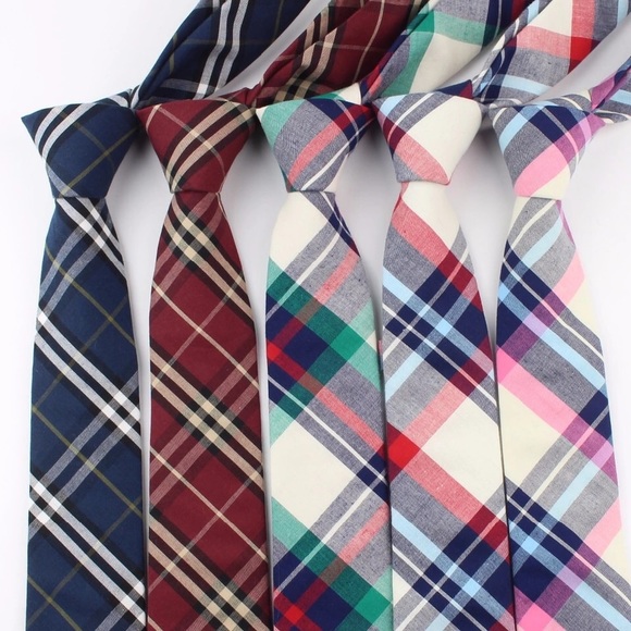 Red / Blue Plaid (Easter / Spring) Tie - Picture 4 of 4